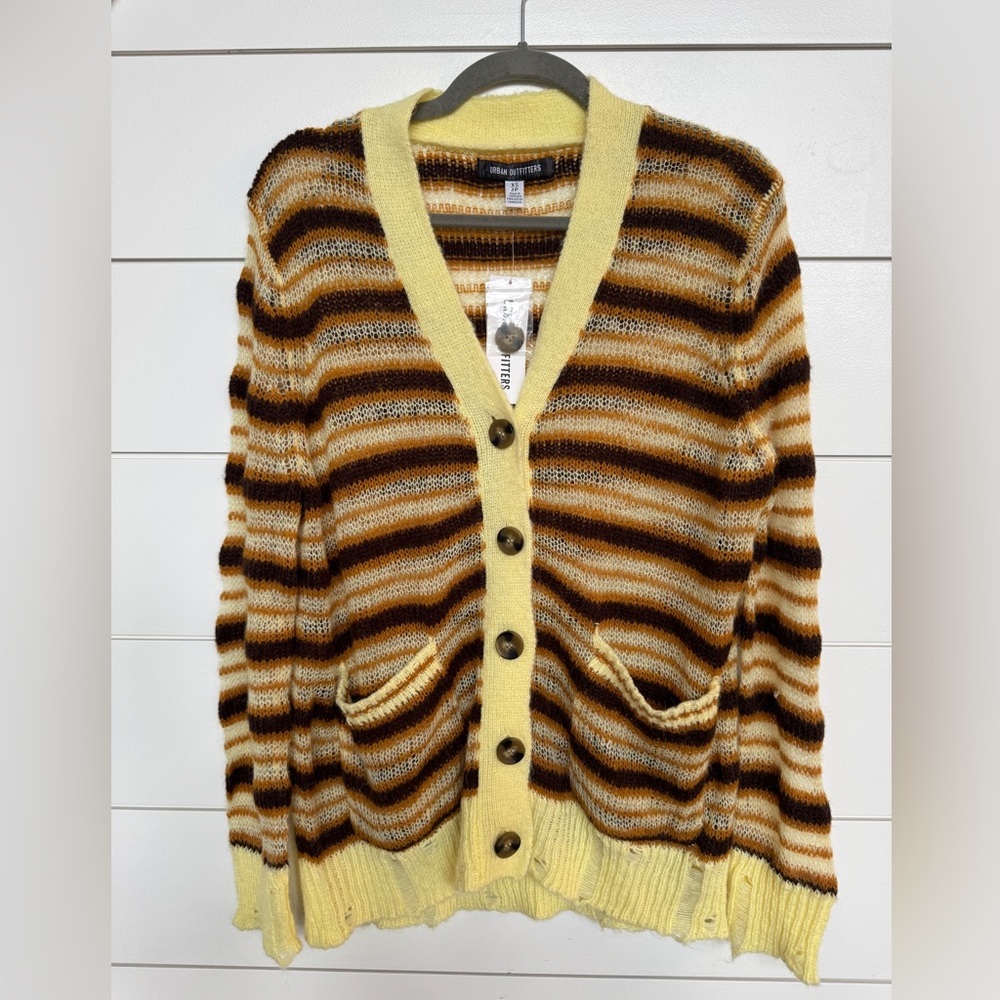 NWT Urban Outfitters Alston Striped Cardigan
Size XS - Picture 3 of 9